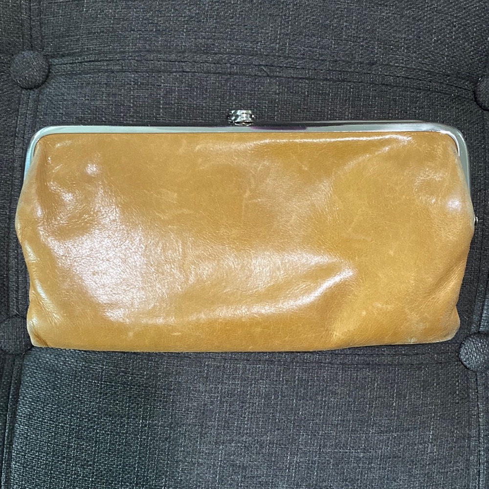 HOBO Lauren Clutch Wallet